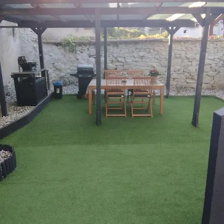 Oasis In The Near Amfiteatar,free Parking And Free Wi-fi