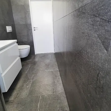 Daire Oasis In The Near Amfiteatar,free Parking And Free Wi-fi *